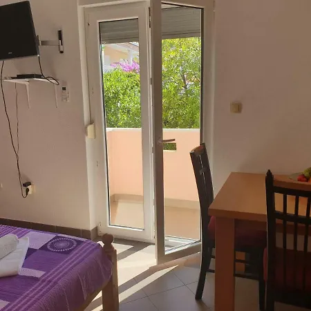 Gucanin Apartment Trogir